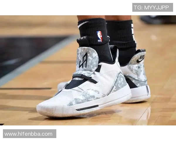 全球顶级足球明星专属球鞋盘点 探秘科技与设计的完美结合